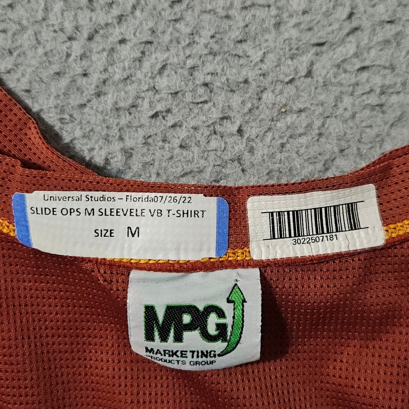 Universal Studios Volcano Bay Slide Ops Sleeveless Tank Top Mens Size Medium gallery