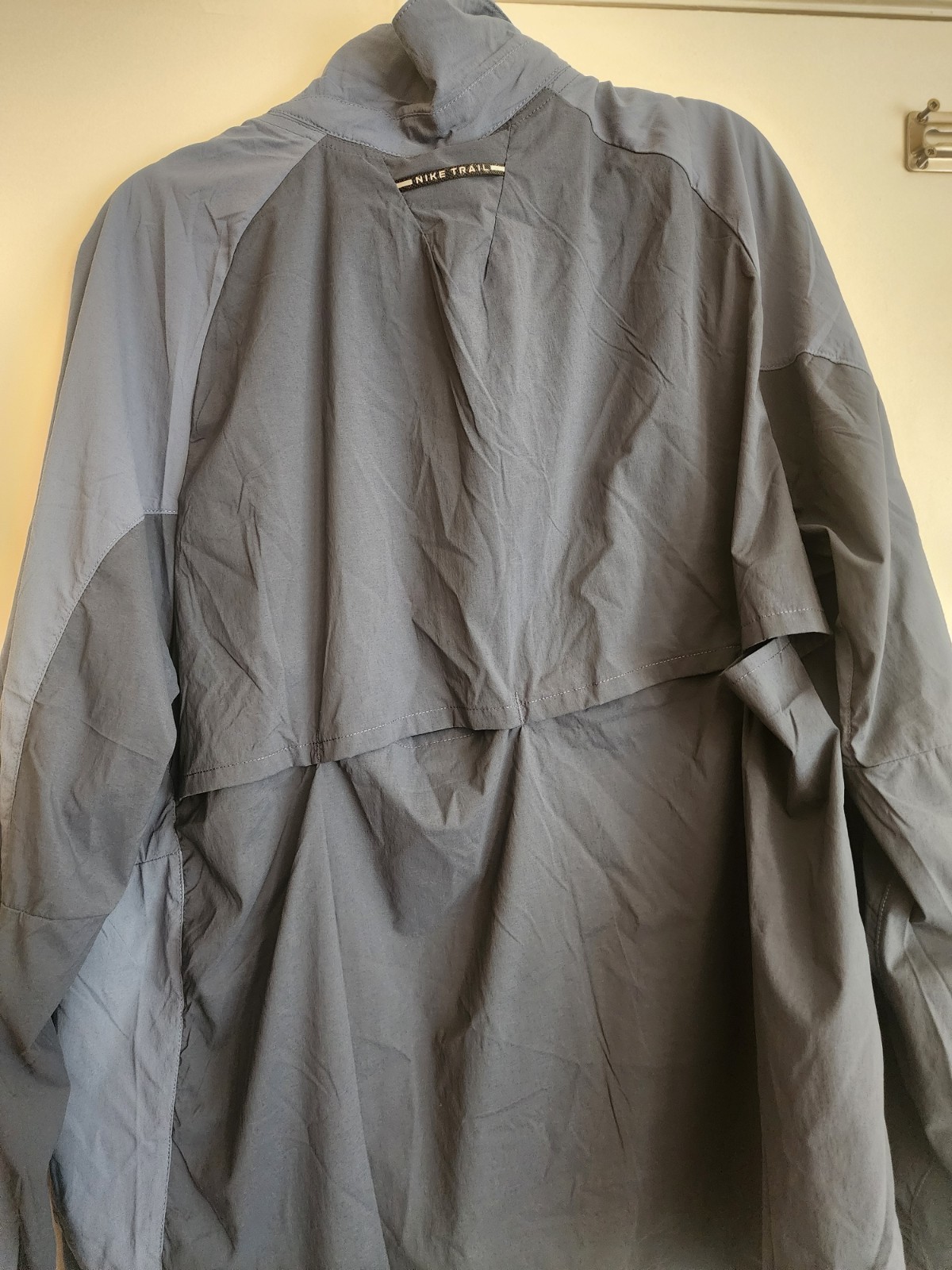 Nike Trail UPF 40+ DRI-FIT ADV UV Running Shirt Jacket $120 Men Large HJ5079-437 gallery
