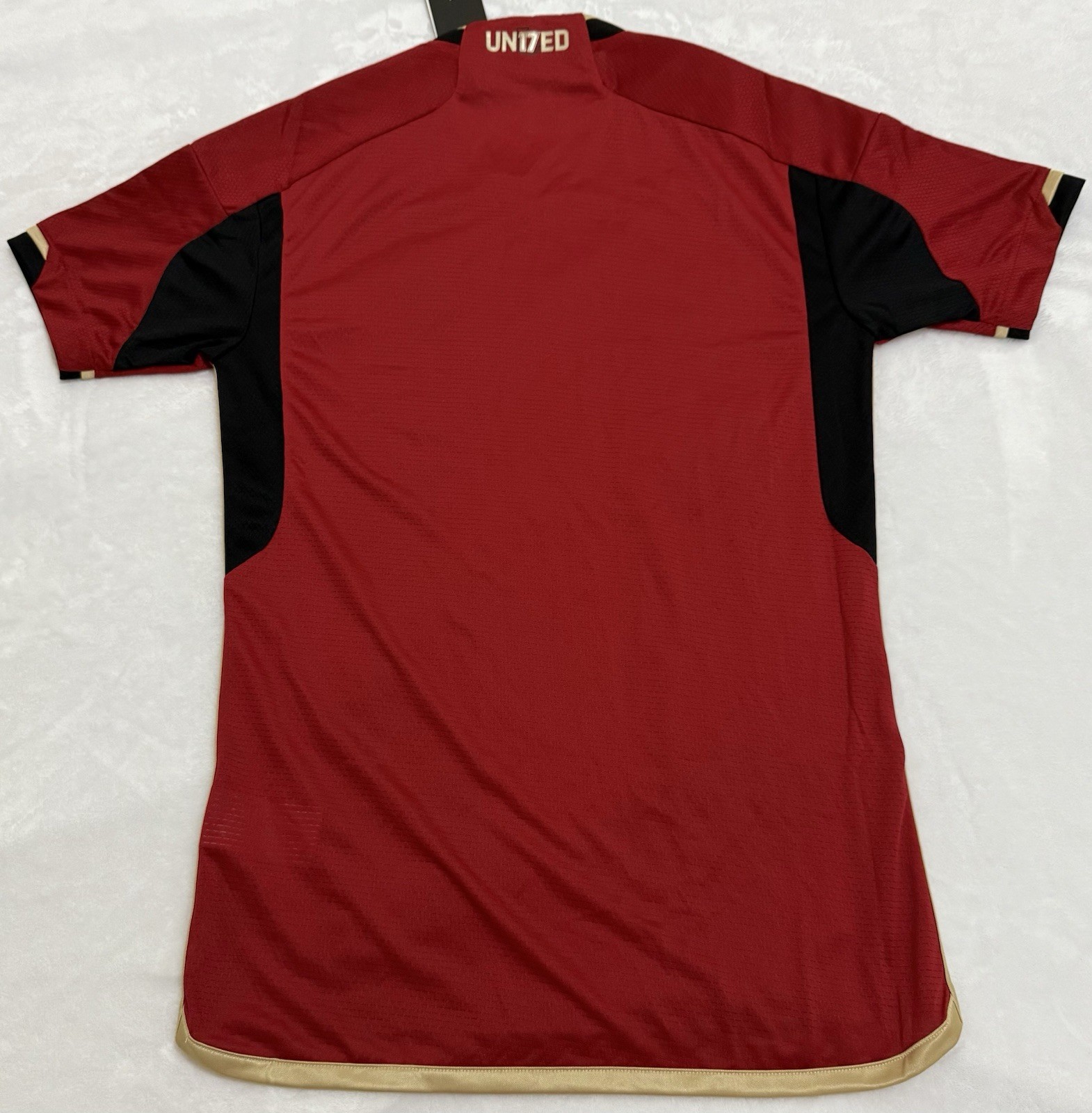 Men’s XS Adidas Authentic Atlanta United FC 23/24 Home Soccer Jersey IC3001 NWT gallery