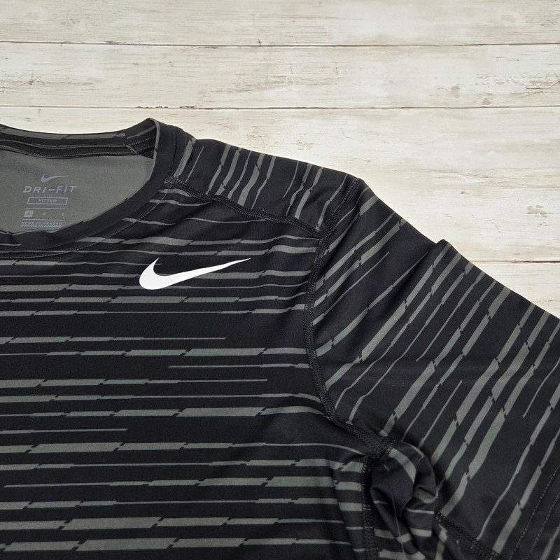 Nike Mens Dri-FIT Training Shirt Black Grey Striped 848061-038 NWT L gallery