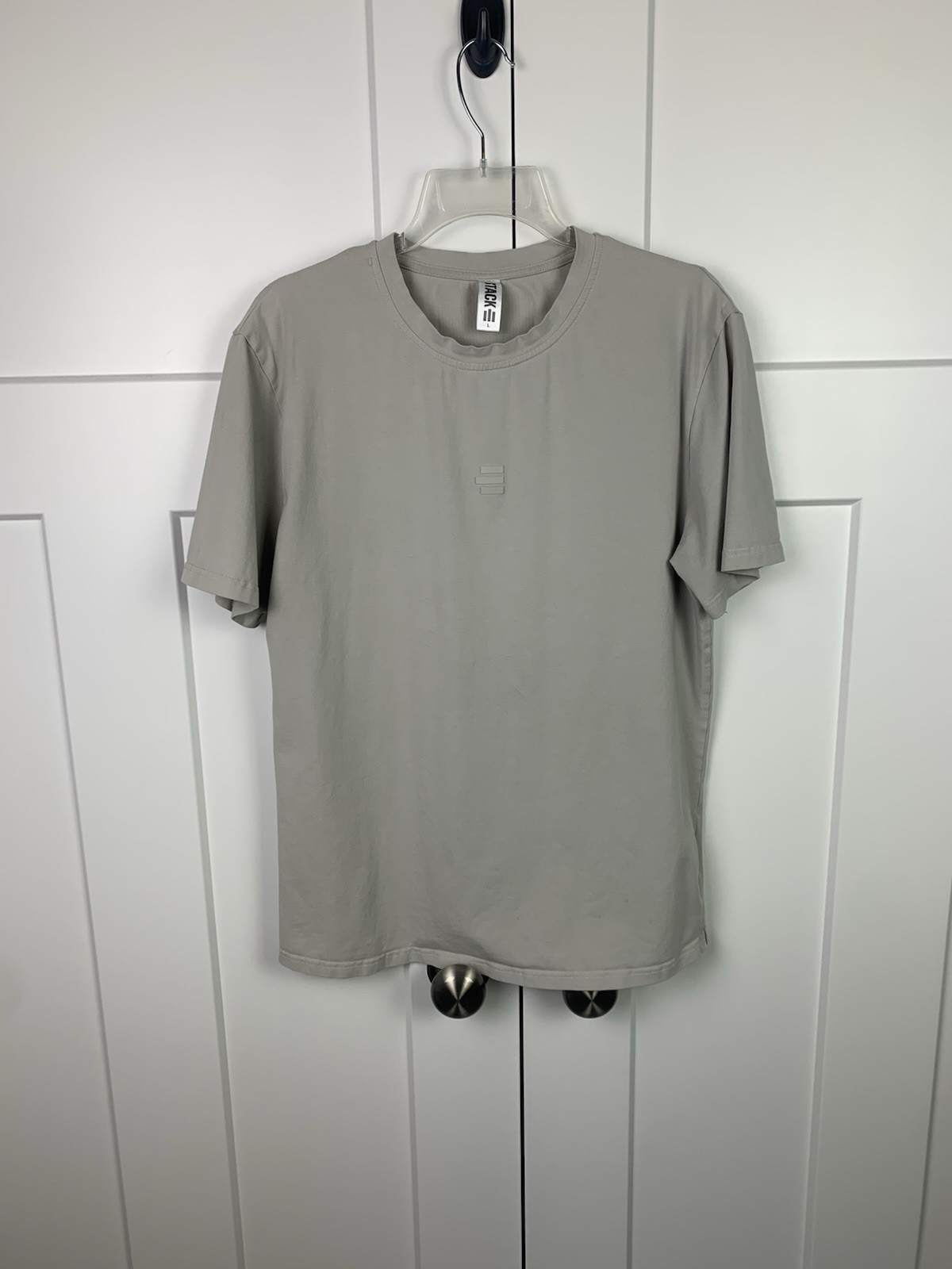 Stack Athletics LARGE Men’s Short Sleeve Tee Beige Gray Athletic workout gallery