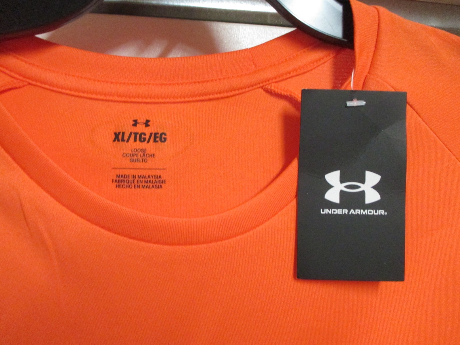 UNDER ARMOUR (LOOSE) "CLASSIC" MENS T SHIRT (XL) NWT ORANGE W/CAMO LOGO gallery