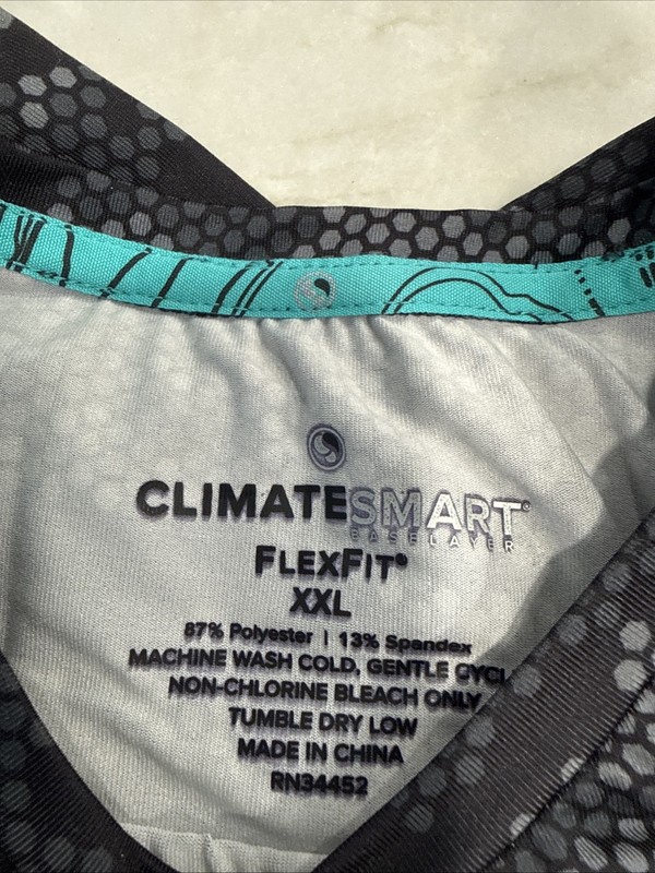 Black Geo Lightweight Climatesmart FlexFit Performance Shirt Base Layer Size XXL gallery