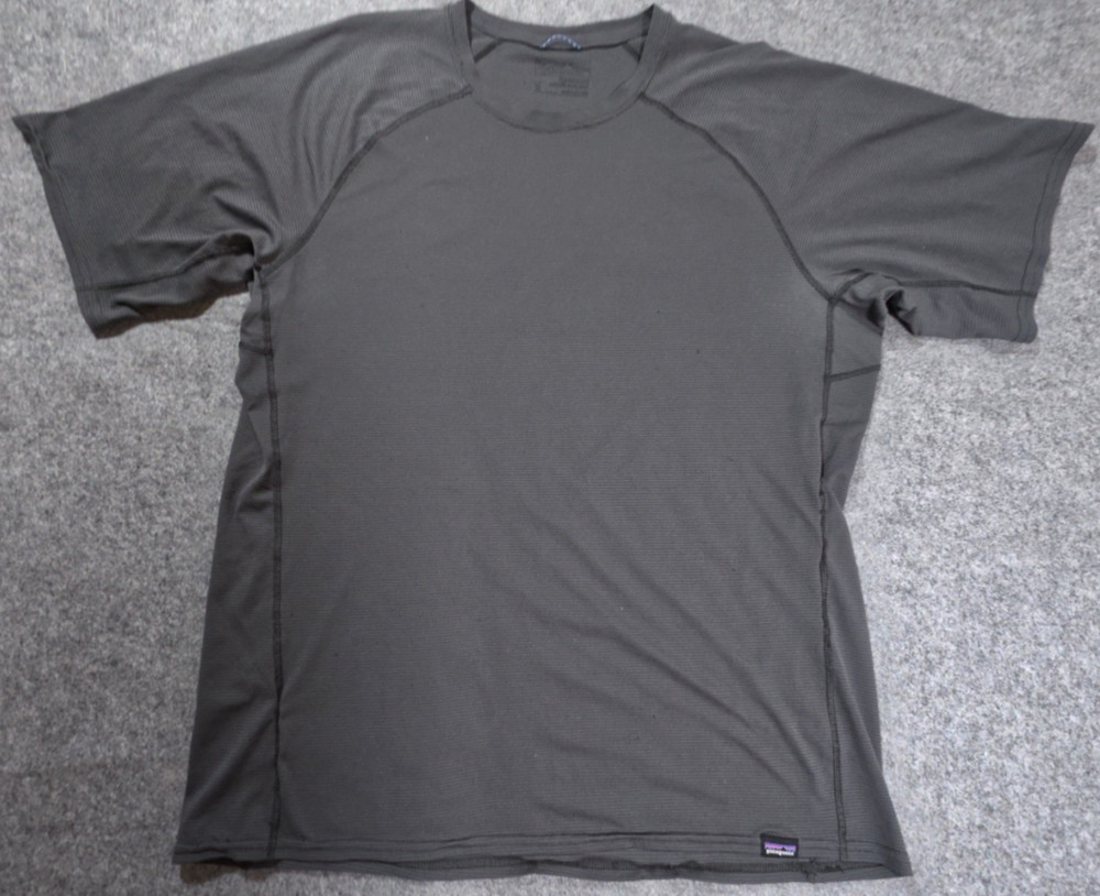 PATAGONIA LIGHTWEIGHT Gray Medium Capilene Cool Hiking Climbing Baselayer Shirt