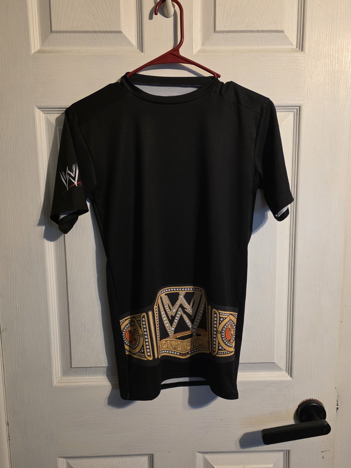 UNDER ARMOUR WWE Championship Belt Compression Shirt Black Mens Medium gallery