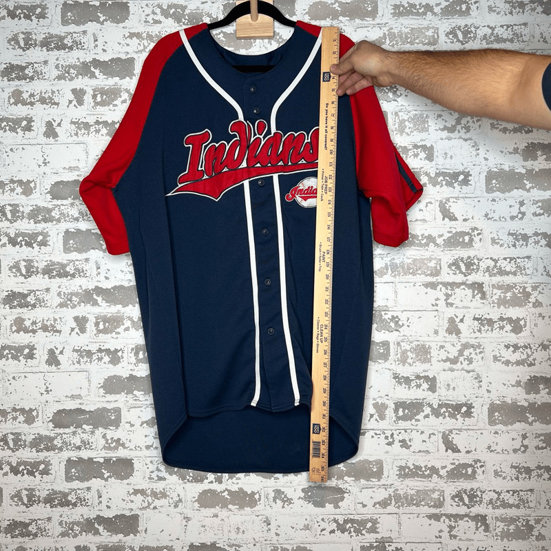 True fan vintage/ retro Cleveland Indians jersey gallery