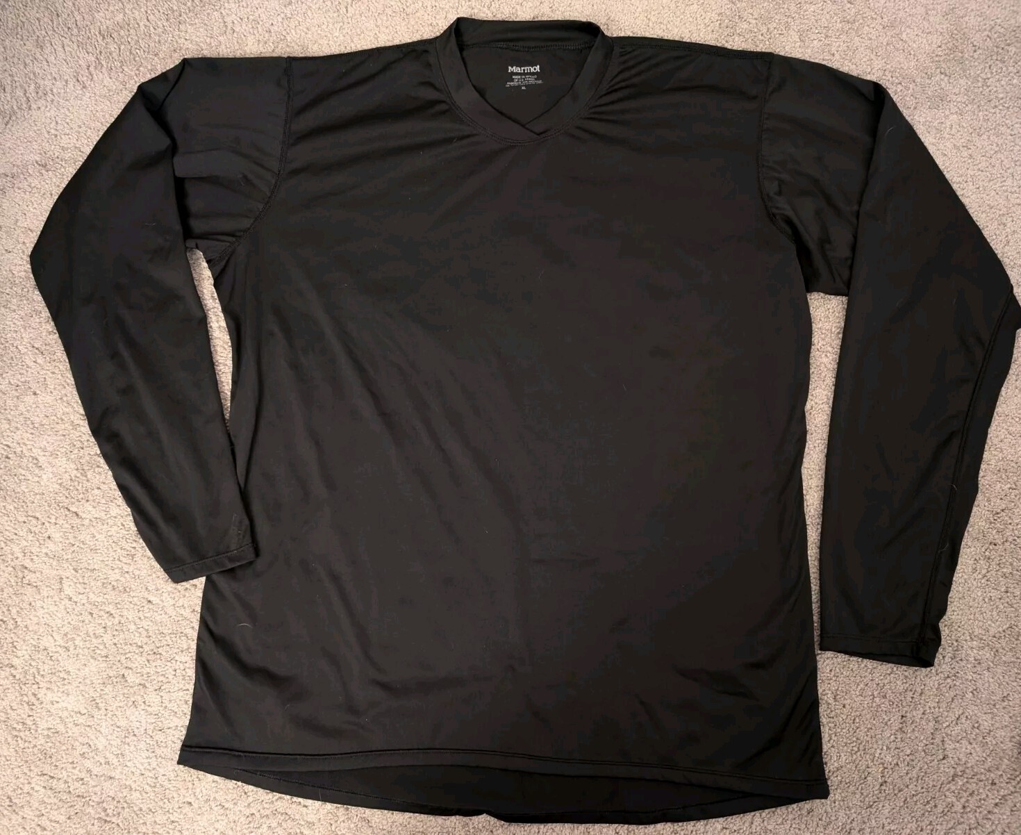 Marmot Base Layer Black V- Neck Stretchy Lightweight Size XL gallery