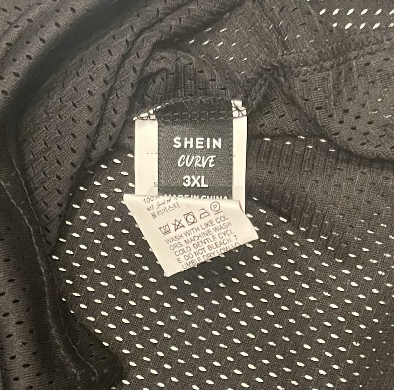 SHEIN Women’s Curve Plus Size 3XL #88 Football Jersey - Black And Gray gallery
