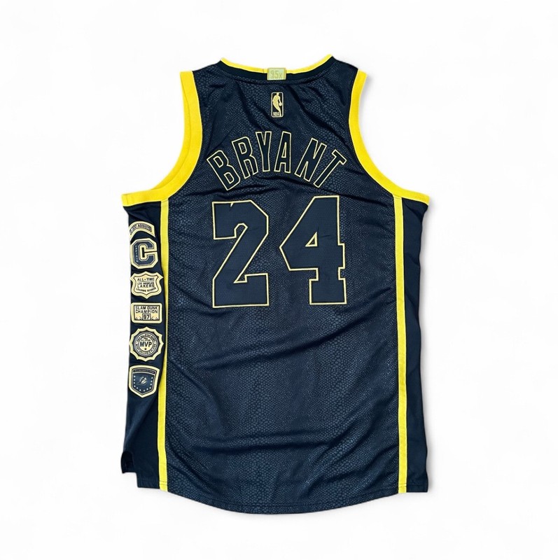 Nike Kobe Bryant Commemorative SnakeSkin Jersey Golden Edition Collectable Sz 48 gallery