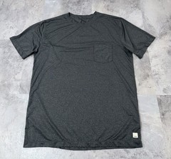 Vuori Shirt Tradewind Performance Tee Short Sleeve V109 Heather Charcoal Gray L