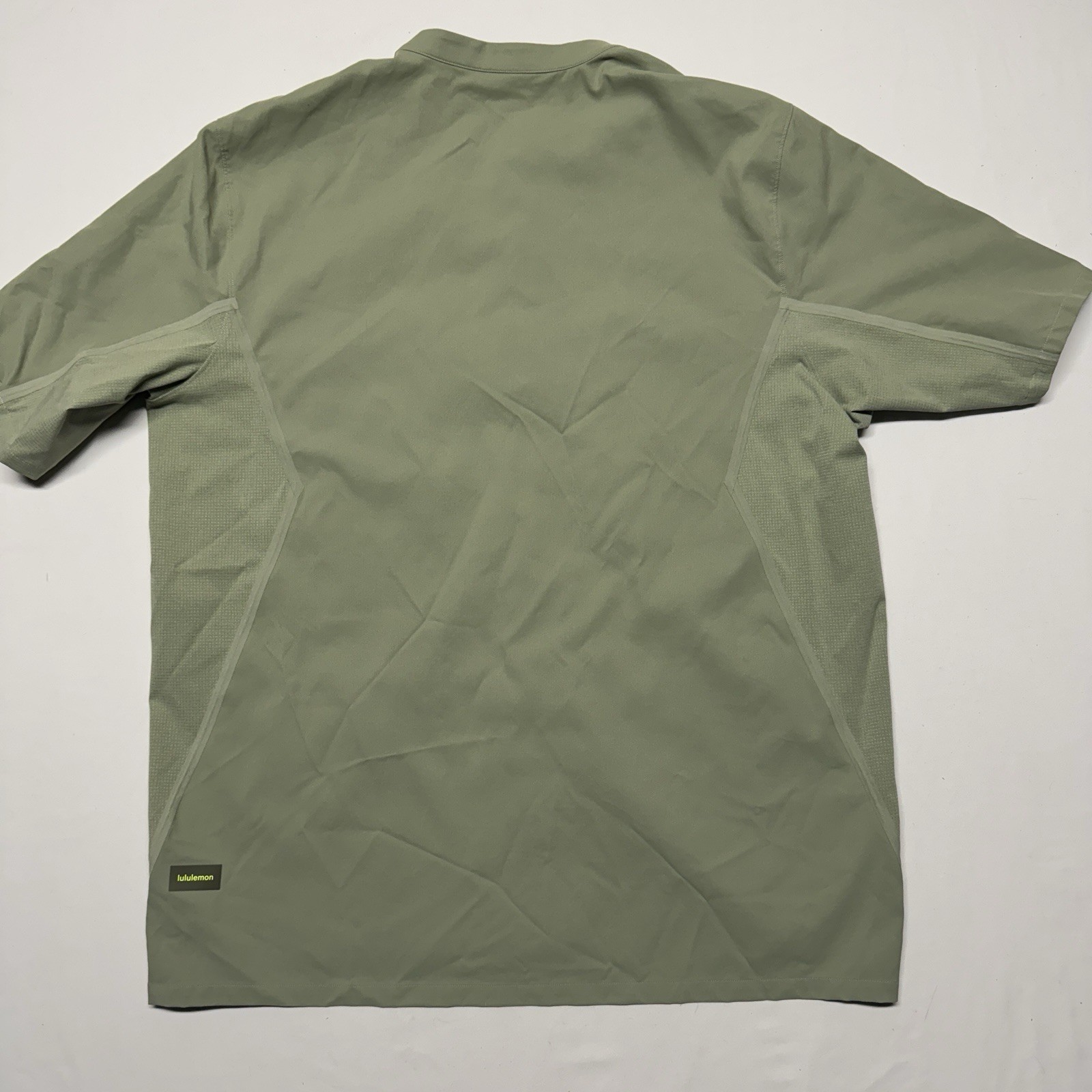 Lululemon Men’s Water Repellent Hiking Short Sleeve Shirt Size XL Laurel Green gallery