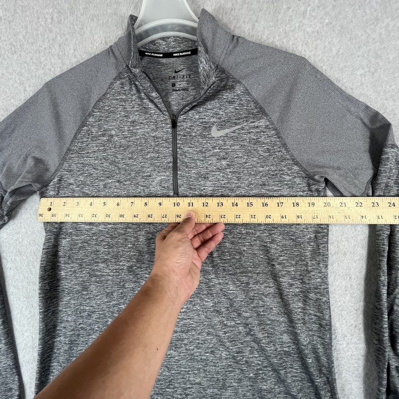 Nike Running Pullover Mens Medium Gray Element 2.0 1/4 Zip Dri-Fit Long Sleeve gallery