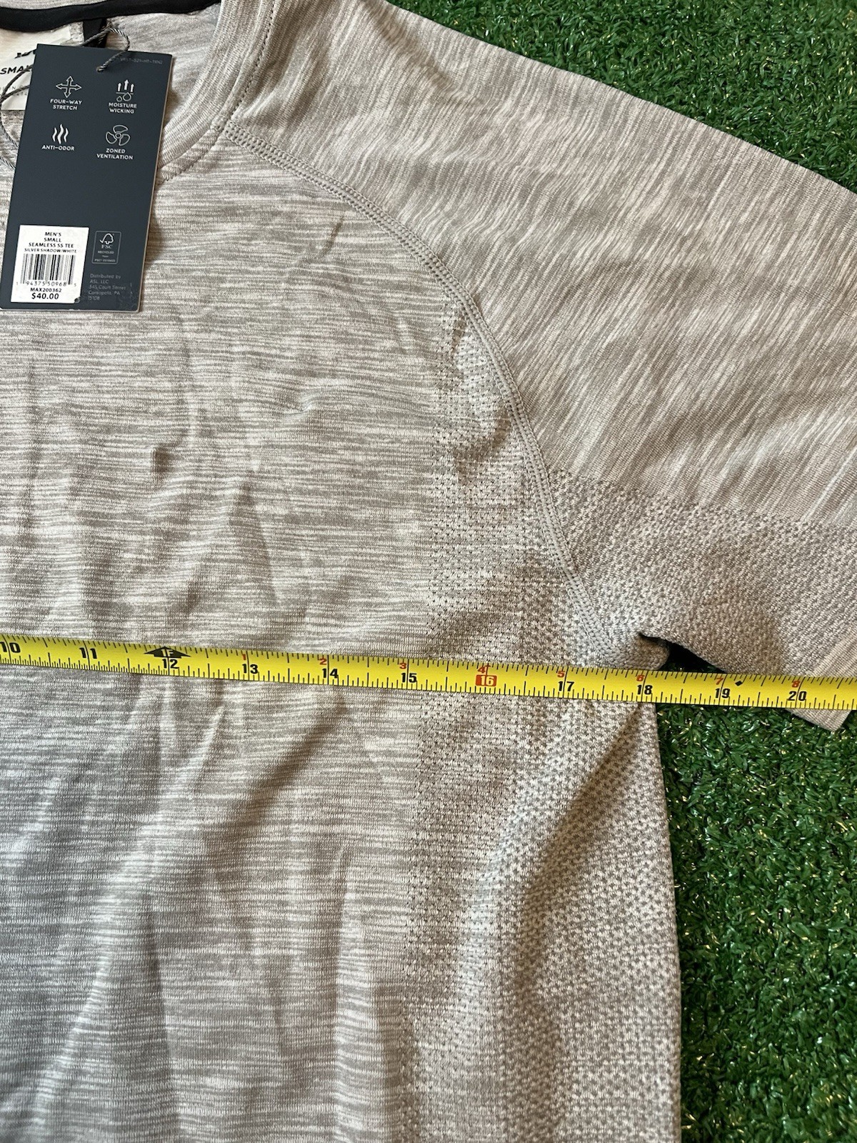 VRST Mens Small SS Circuit Seamless Top Space Dye Gray Athletic Shirt gallery