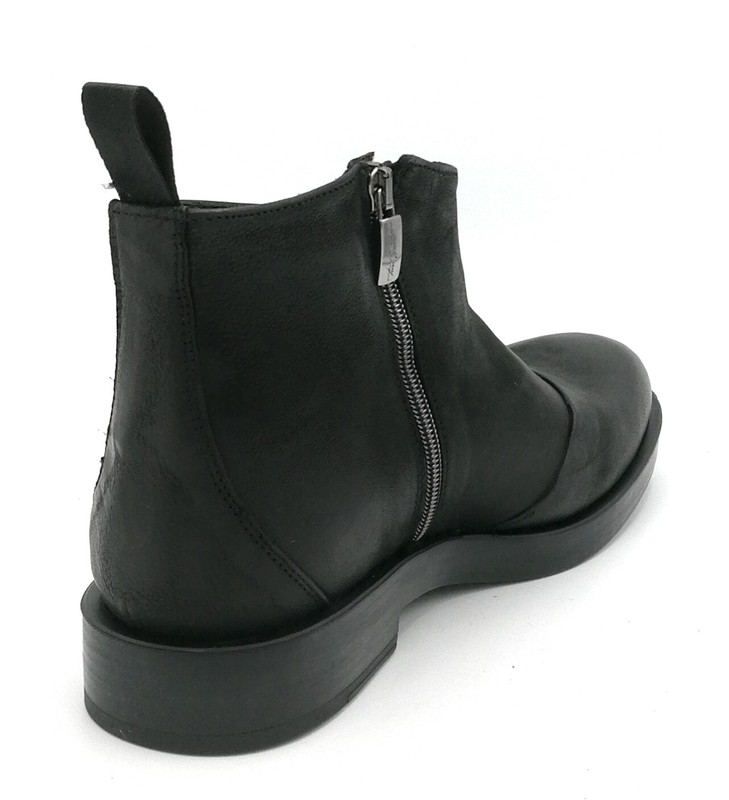 Tom Gout 3990/O Black Leather Ankle Boot With Zipper gallery