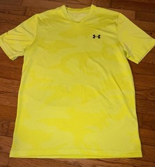 Mens Medium Under Armour neon yellow camo UA Velocity Jacquard Vneck shirt