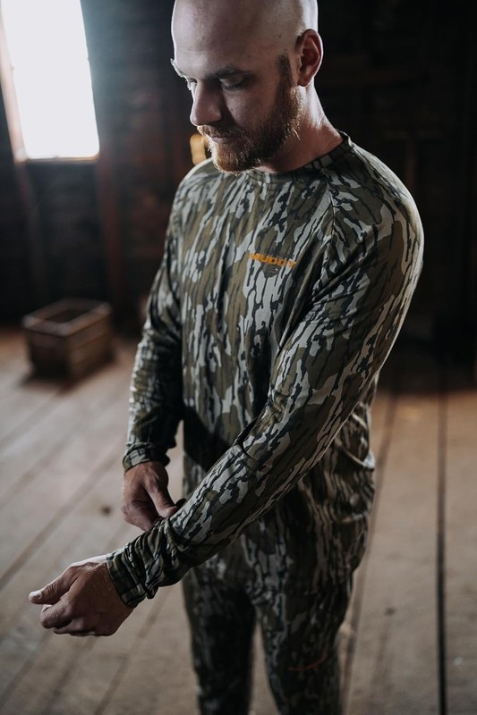 Muddy Men's TRX Base Layer Crew Shirt Graphene 4-Way Stretch XL gallery