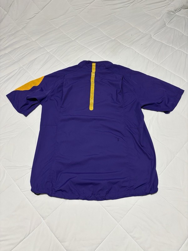 2015 Nike Short Sleeve 1/4 Zip Training Shirt Size S Lakers Lightweight Workout gallery
