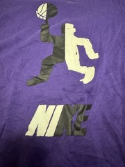 Nike Dri-FIT men’s fitness t-shirt unique graphic design Size Small Purple