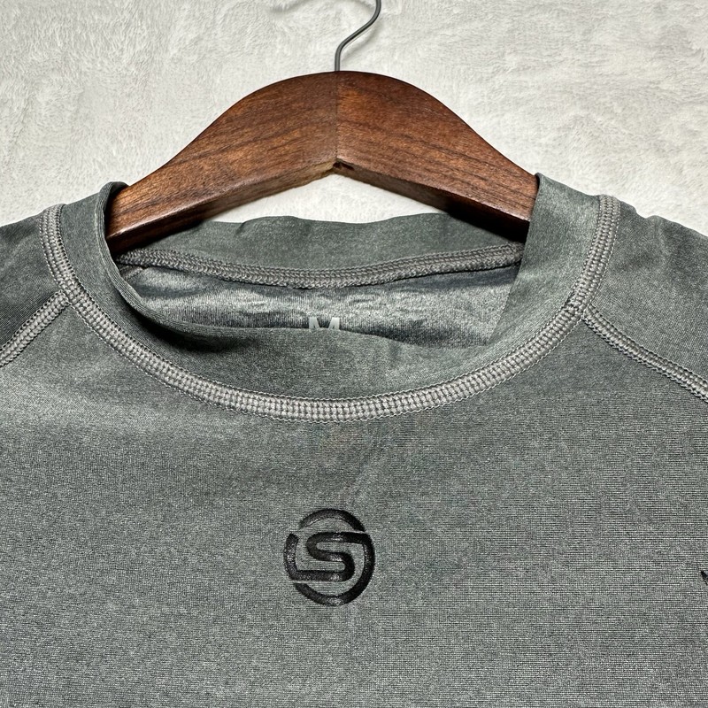 Skins Compression Sleeveless Shirt Men’s Size Medium Charcoal Gray Base Layer gallery