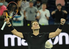 Nike Court Rafa Nadal Australian Open 2022 Win Polo Shirt DM4267 010 Black Sz L