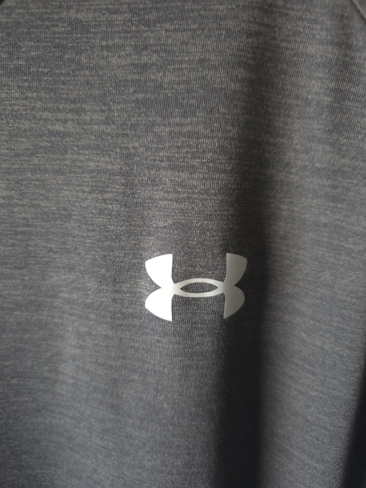Under Armour Tech Men's Gray V-Neck Short Sleeve Polyester Logo T-Shirt L gallery