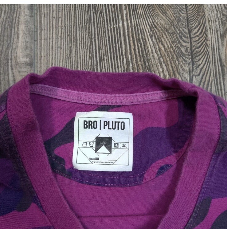 Bro Pluto T Shirt X meta Infinite Pink camo Shirt Size Large unisex Retro Y2K gallery