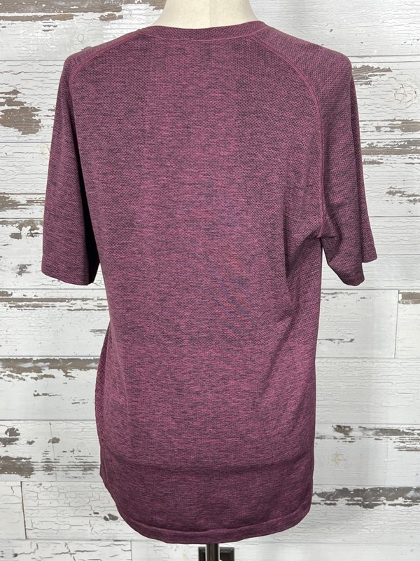 LULULEMON Metal Vent Tech Short Sleeve 2.0 Red Dust / Arctic Plum Sz M EUC gallery