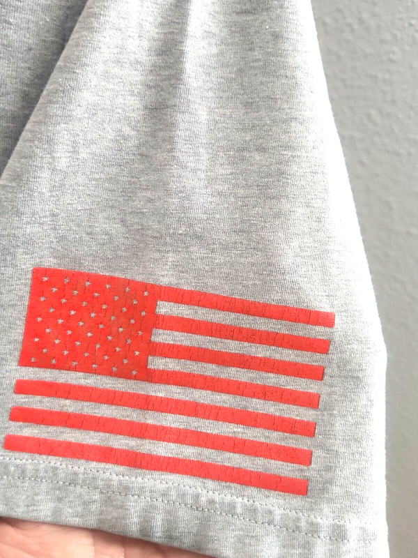 Under Armour HeatGear "Protect This House" Flag Logo T-Shirt Gray Mens Sz Large gallery