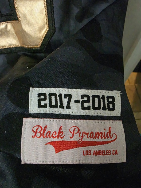 Black Pyramid Jersey Shirt Men's Size Medium gallery