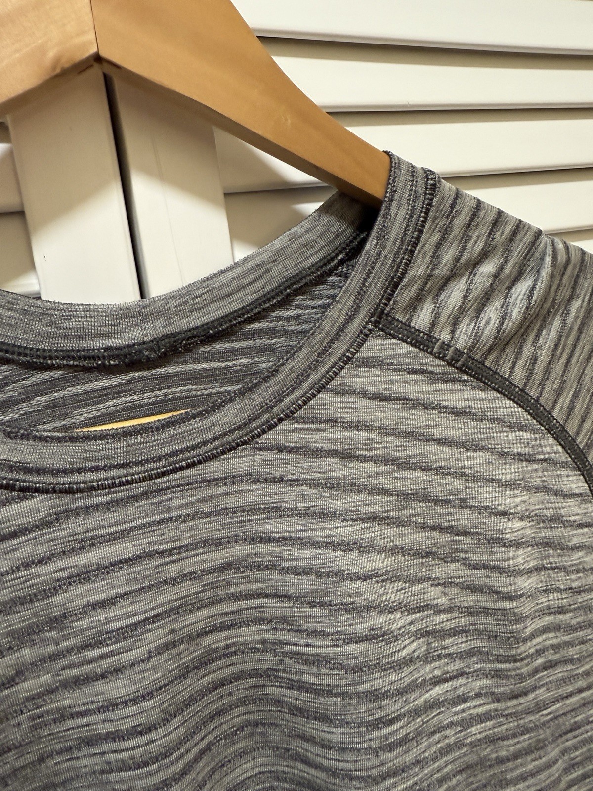 RARE COLOR Lululemon Metal Vent Tech Short Sleeve 2.0 Size L Graphite Gray Ombre gallery