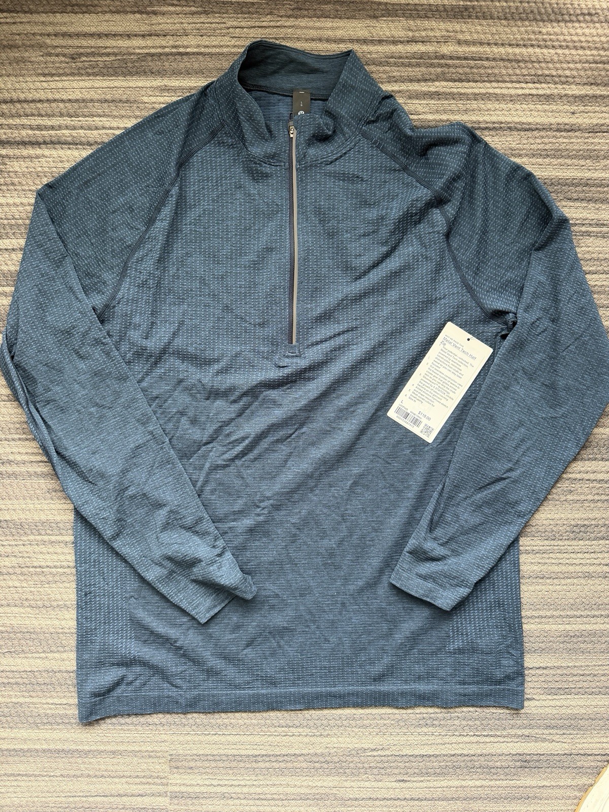 Lululemon Metal Vent Tech Half Zip Large gallery