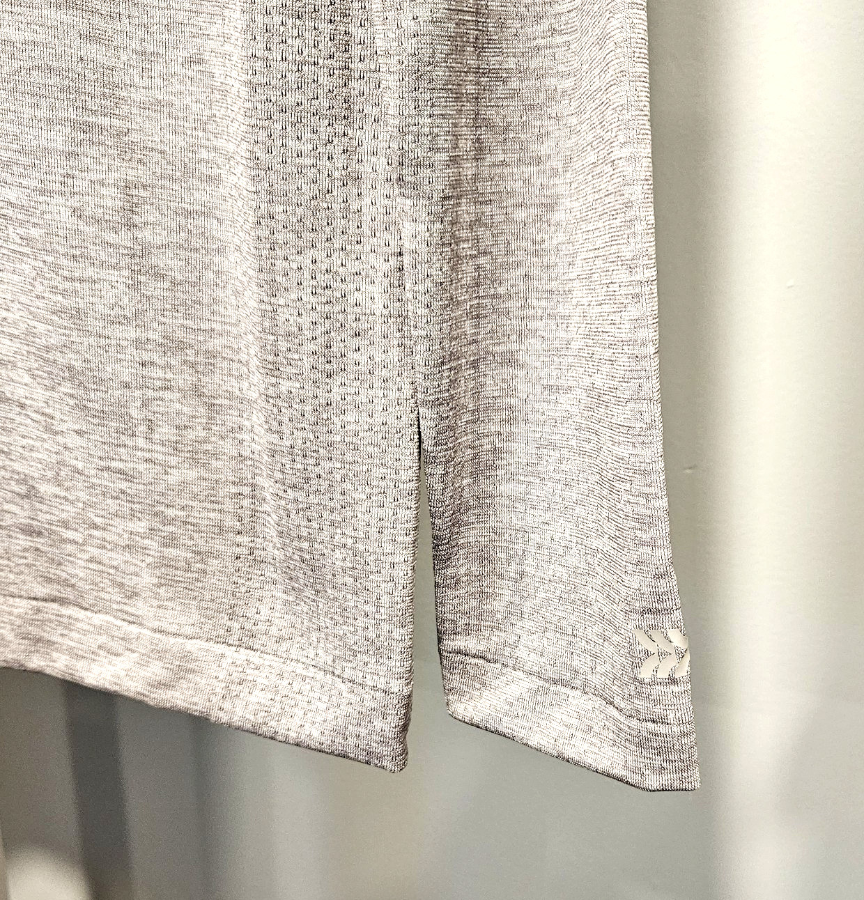NWT All In Motion Mens S Heathered Gray Athletic Shirt Moisture Wicking gallery