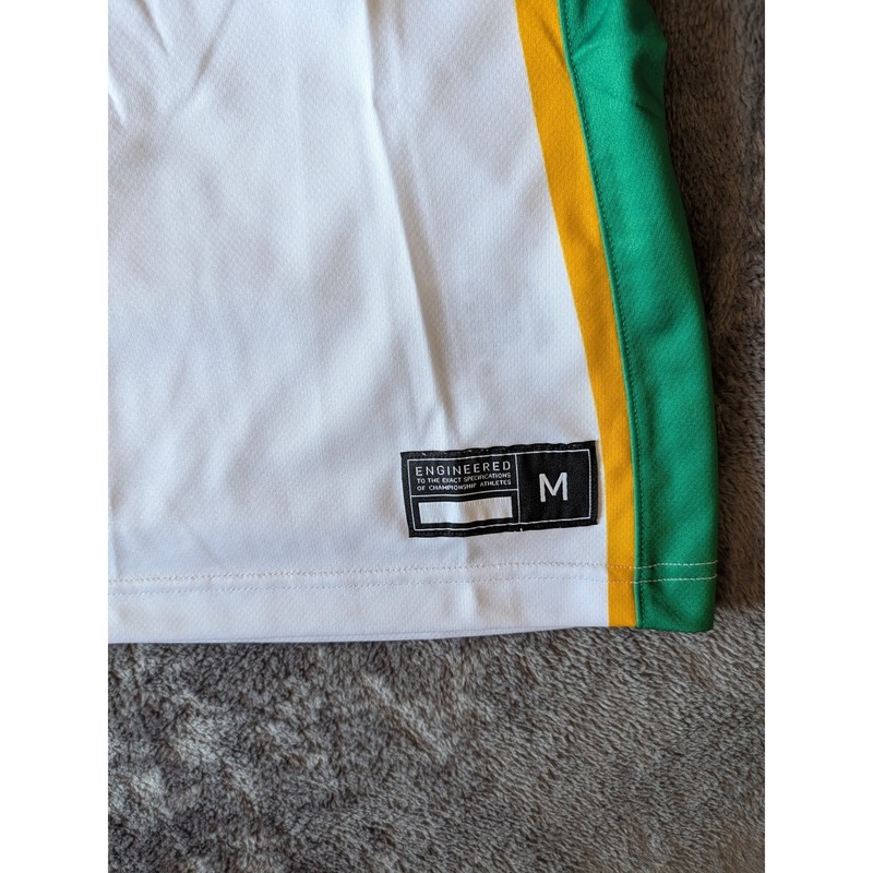 Nike Oregon Ducks Basketball Jersey Mens Medium White Green Yellow 00 NCAA gallery