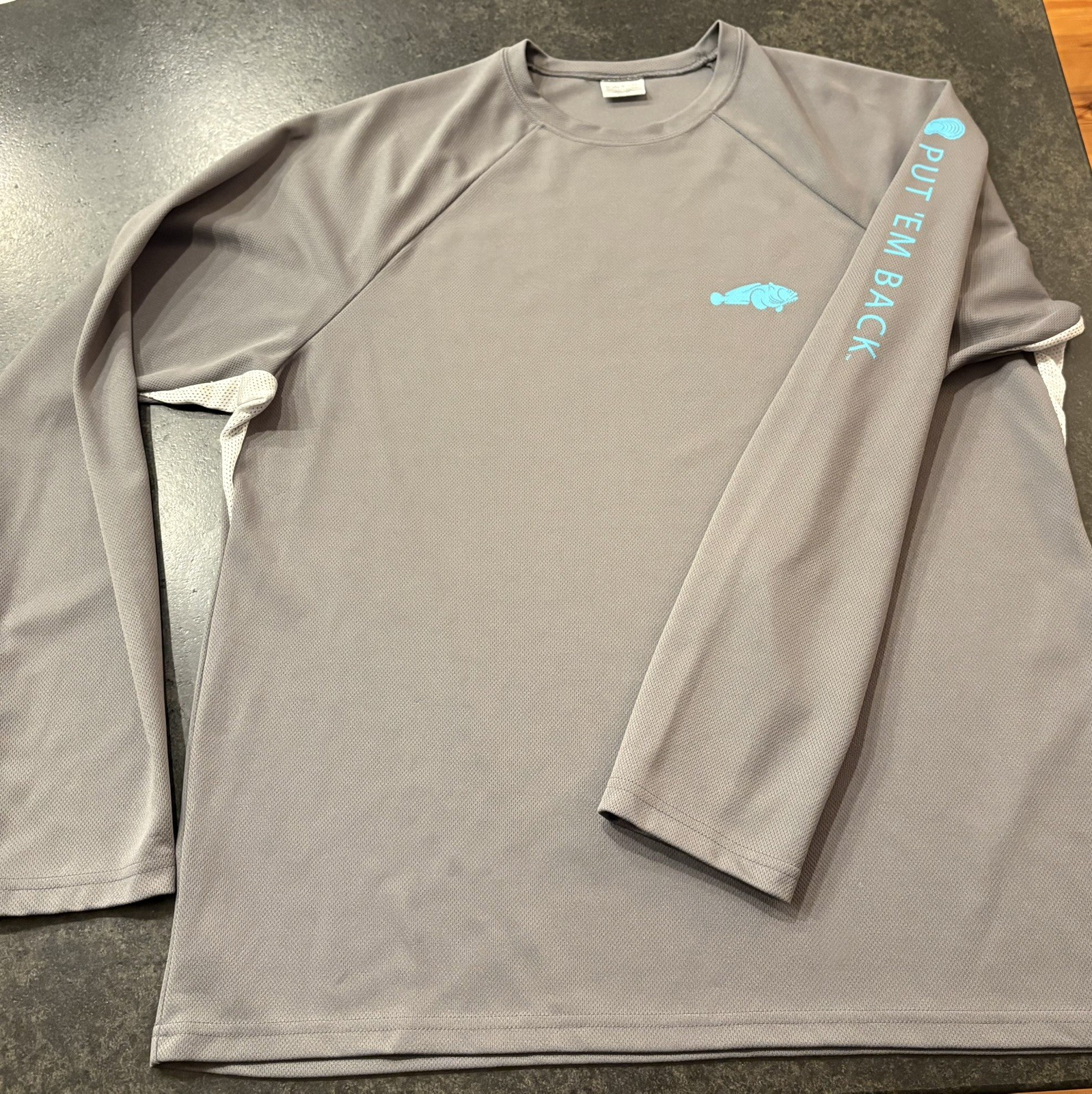 TOADFISH Outfitters Long Sleeve Performance Fishing Shirt Gray - LARGE- used gallery