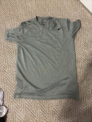 Nike Men’s Gray Legend Dri-Fit Short Sleeve Active T-Shirt – S