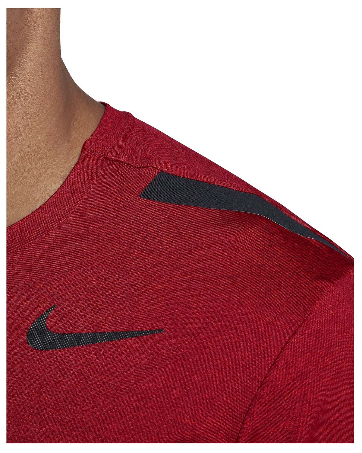 Nike Men's Dri-Fit Hyper Max Training Top gallery