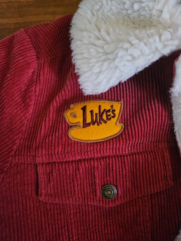 Gilmore Girls Luke’s Diner Warner Bros Red Corduroy Jacket Size M Gently Used gallery