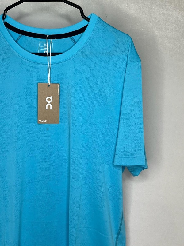 On Trail-T Shirt Mens Medium Blue Short Sleeve Running Mesh Athletic Performance gallery