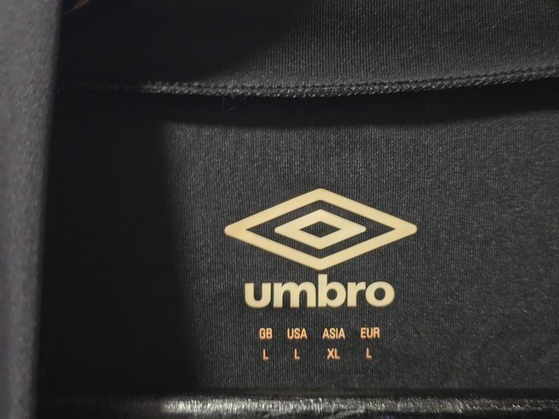 Umbro Training L/S Top Compression Base Layer UK L Black Mock Turtle Neck TSHIRT gallery