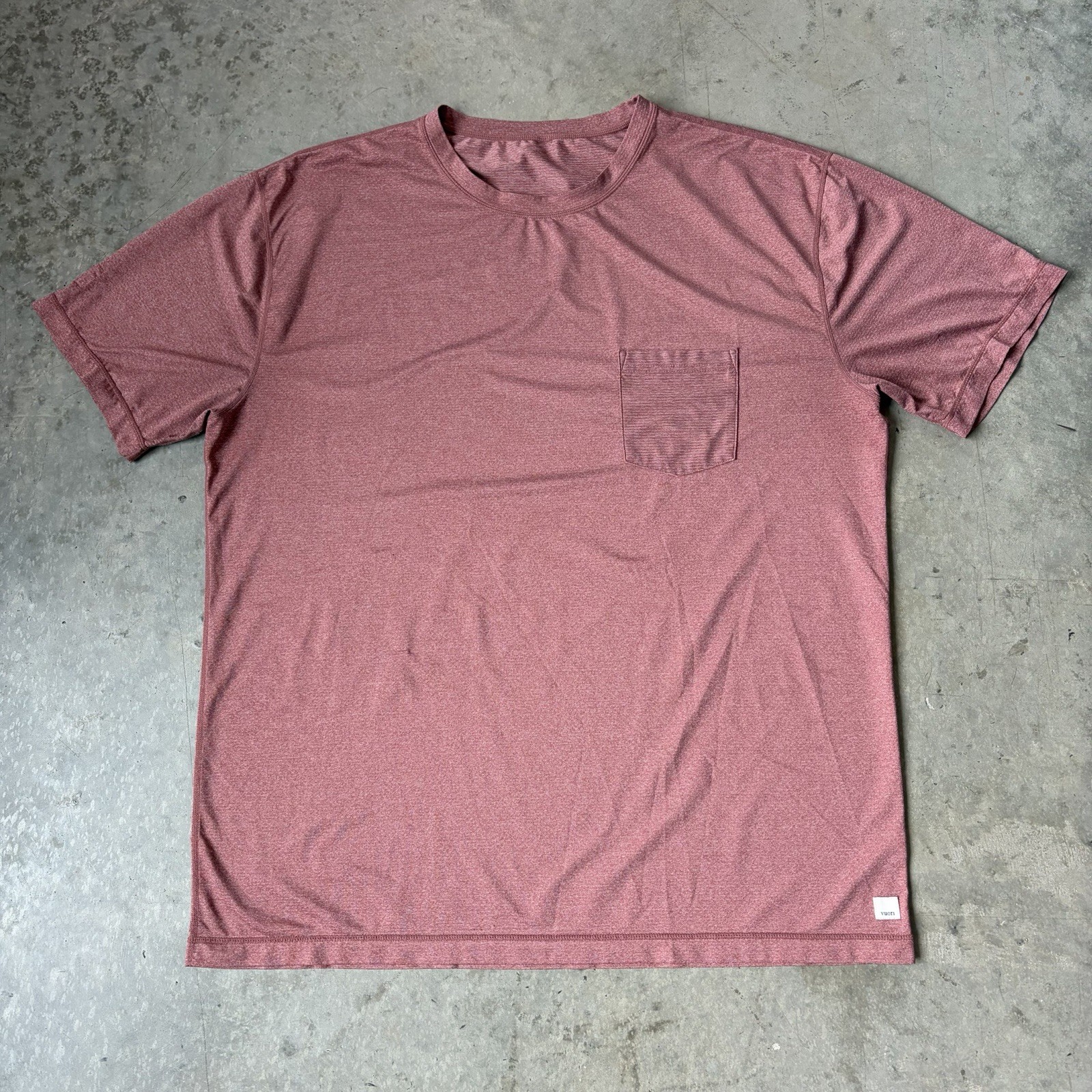 Vuori Tradewind Performance T Shirt Short Sleeve Red Pocket V109 Size XXL 2XL gallery