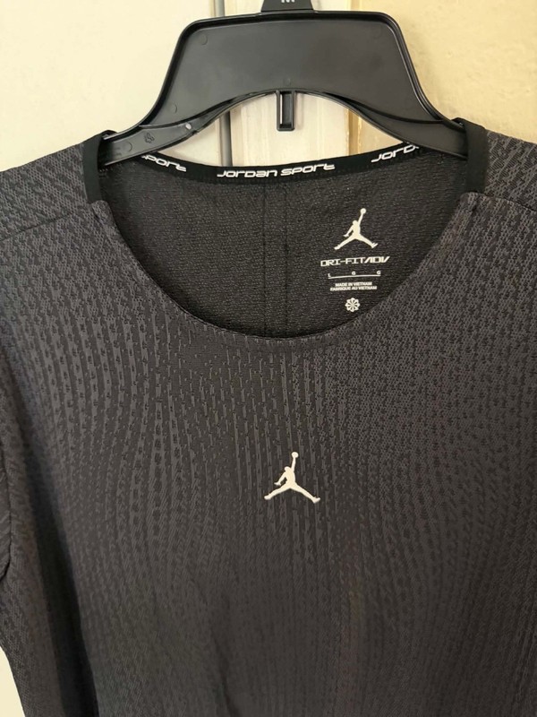 Nike Air Jordan Dri-Fit ADV Performance Shirt Mens Size Large Black FN5864-022 gallery