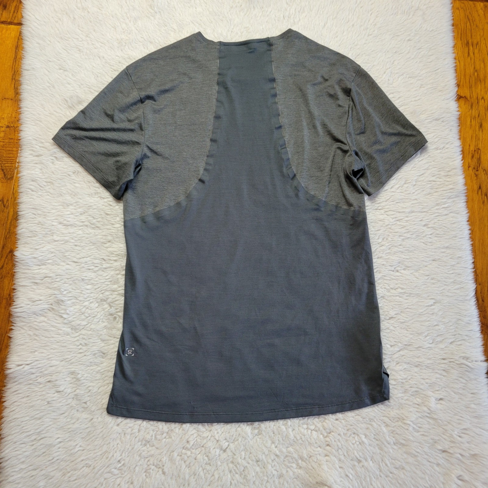 Lululemon Fast Free Shirt Men's Medium* Gray Reflective Short Sleeve Technical gallery