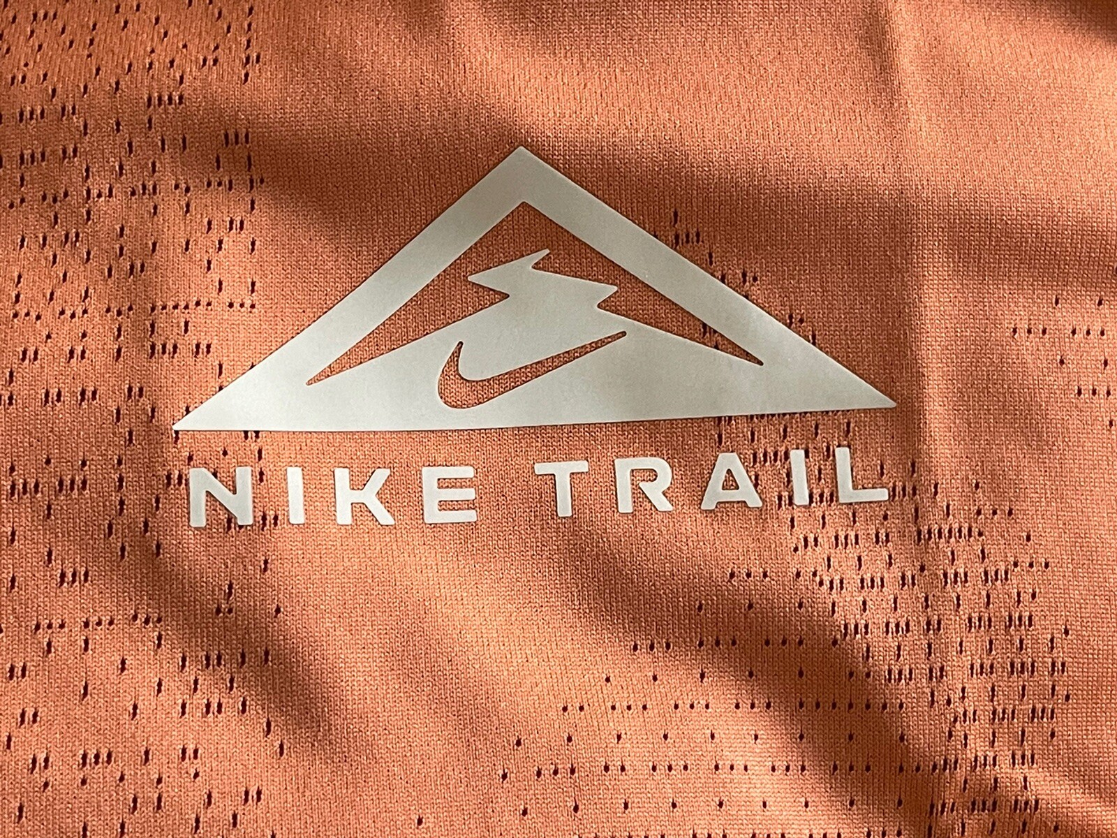 Nike Men's Sz S Dri-FIT Trail Rise Running Shirt Light Orange DM4646-871 gallery