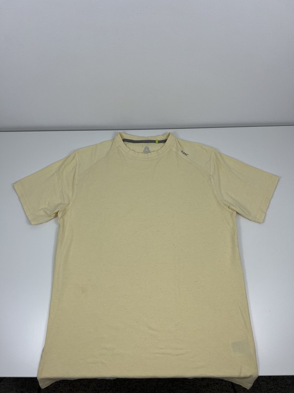 Tasc Carrollton Bamboo Performance T Shirt Mens Size M Medium Summer Yellow gallery