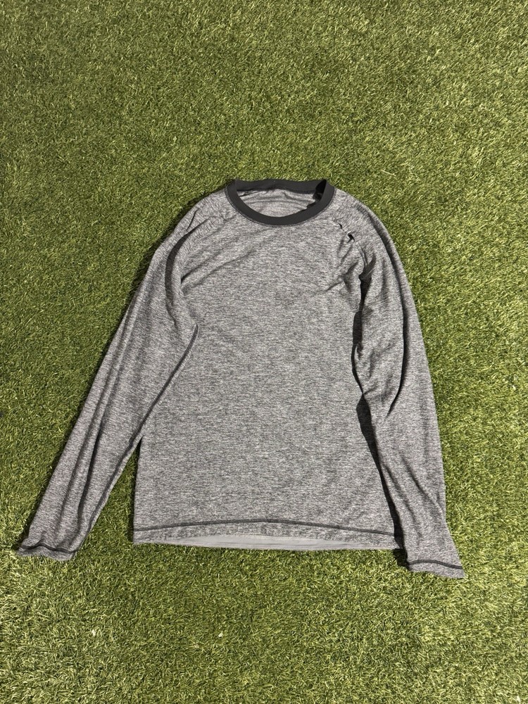 Lululemon Men's Engineered Warmth Long Sleeve Crew Heathered Gray M