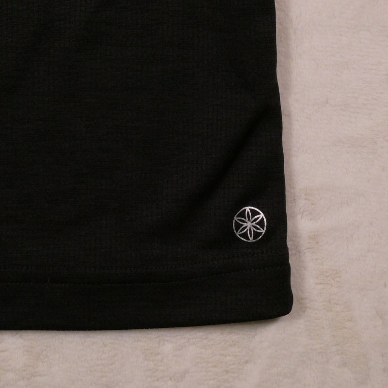GAIAM Black Polo Shirt Size M 1/4 Zip Golf Activewear Athleisure gallery