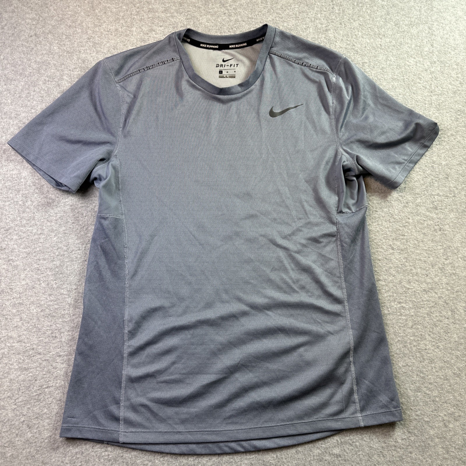 Nike Dri-Fit SS T Shirt M Lavender Grey READ gallery