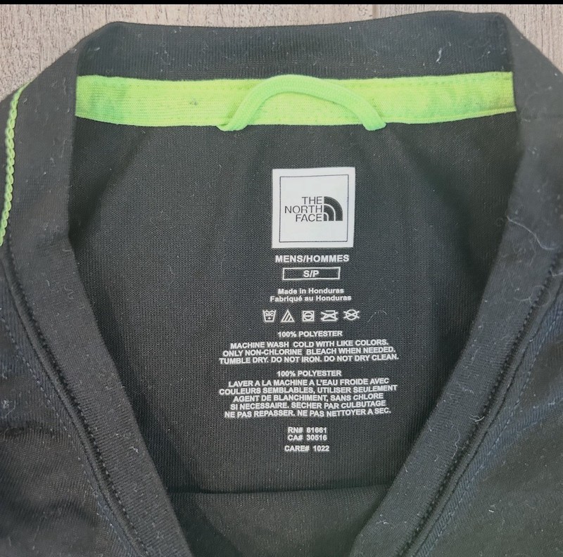 The North Face Mountain Athletics Men's Black Graphic T-Shirt Lightweight S gallery