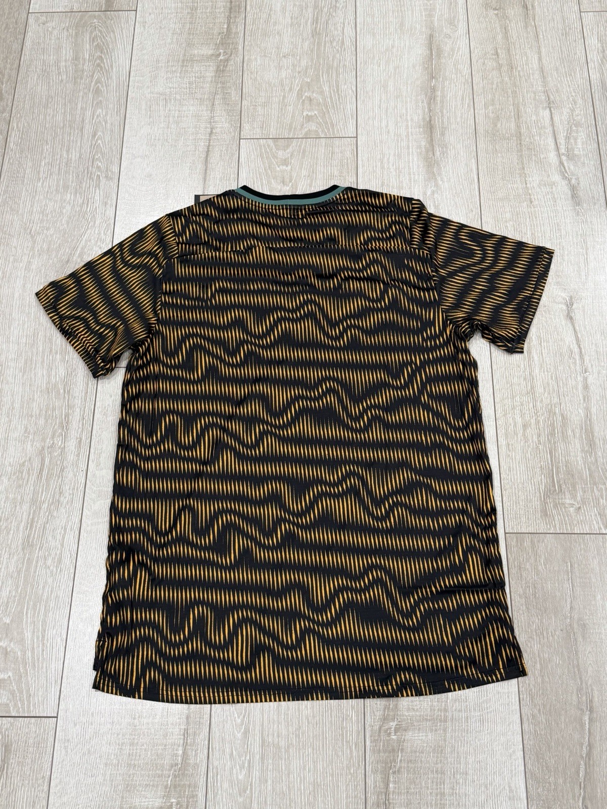 Men MT New Nike Court Advantage Tennis Top Shirt FD5322-010 gallery
