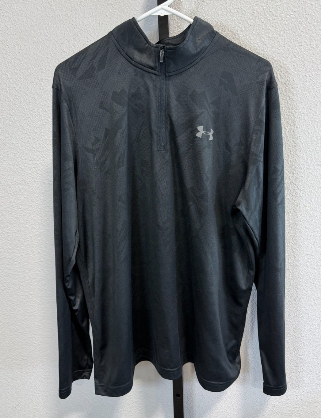 Under Armour Tech 1/2 Zip Pullover Heatgear Black Printed Long Sleeve Shirt Sz L gallery